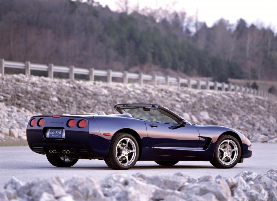  Chevrolet Corvette Z06 2001 года  (фото 35 из 73)